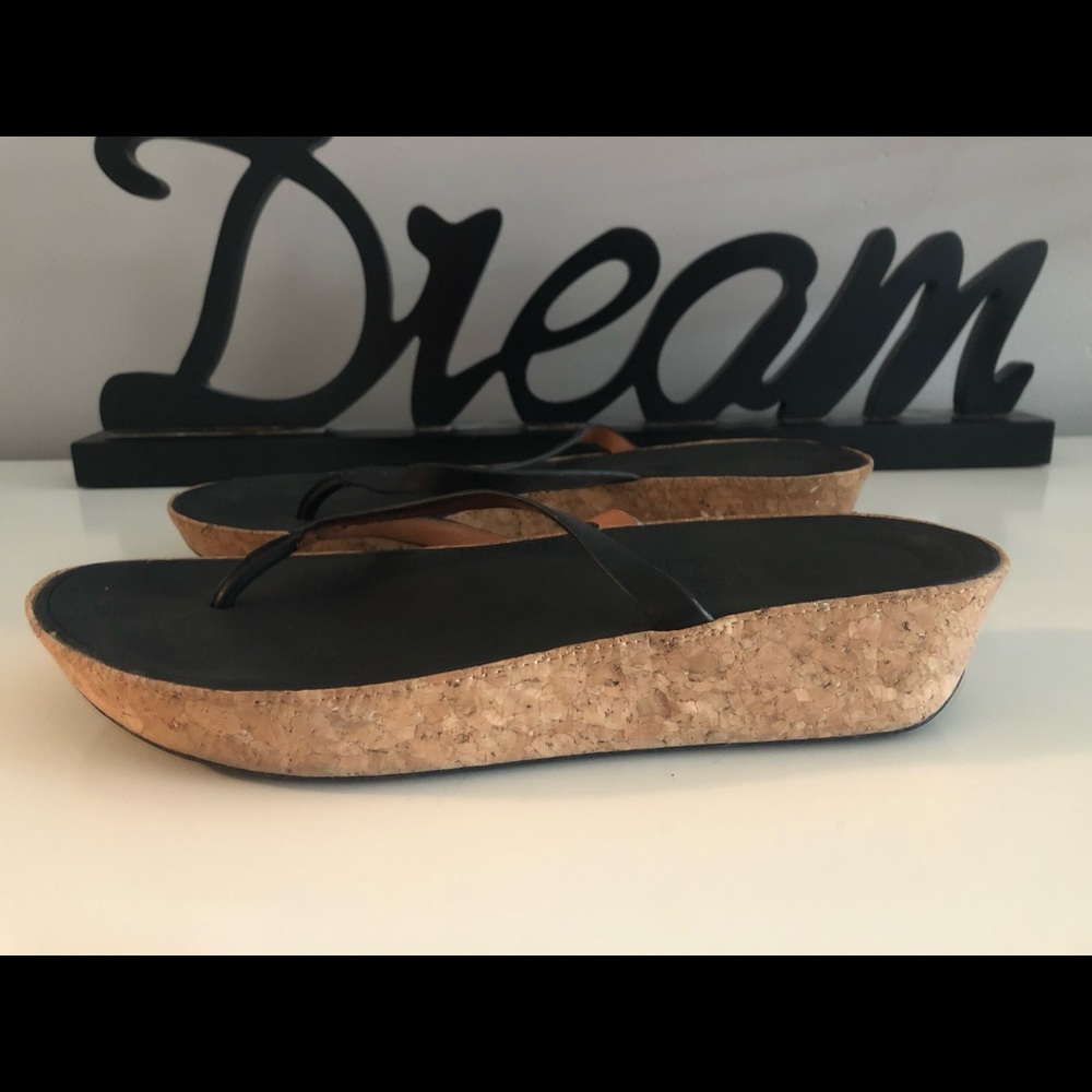 Fit Flop Wedge Thong Sandal